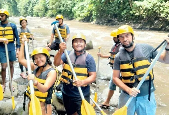 Botel Widia Bali Full Day Tour And Airport Transport *